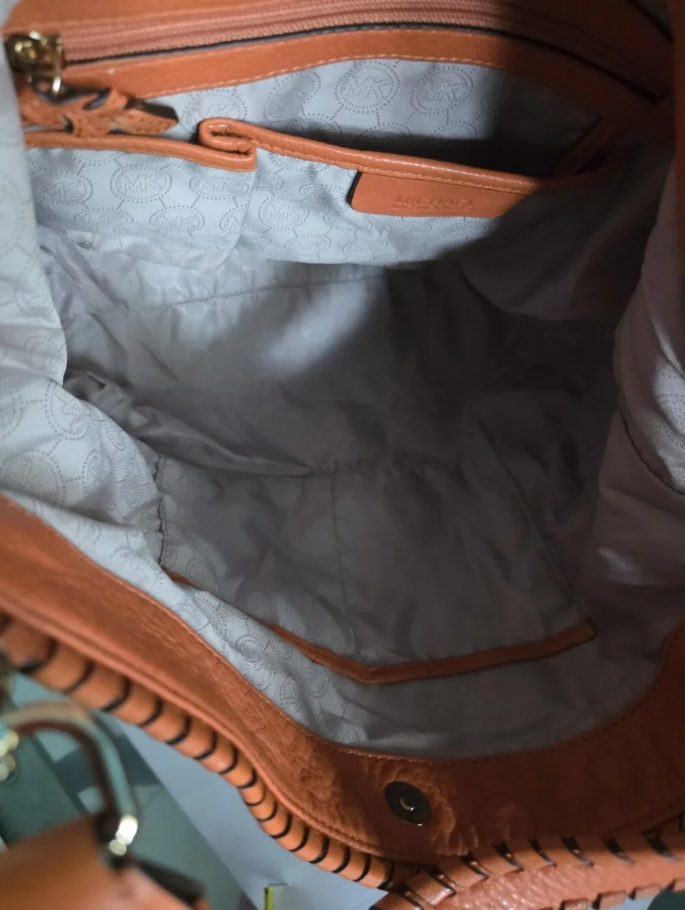 Michael Kors Hobo Bag